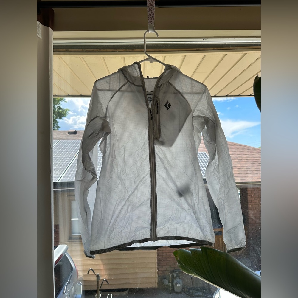 Black Diamond women’s Wind Shell
